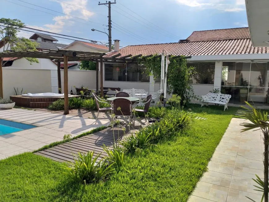 Foto 1 de Casa de Condomínio com 5 Quartos à venda, 540m² em Jardim das Colinas, São José dos Campos