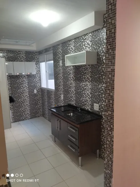 Foto 1 de Apartamento com 2 Quartos para alugar, 41m² em Areia Branca, Salvador