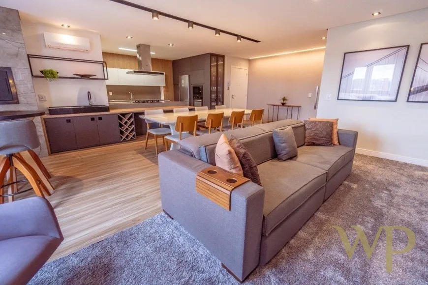 Foto 1 de Apartamento com 2 Quartos à venda, 122m² em Centro, Joinville