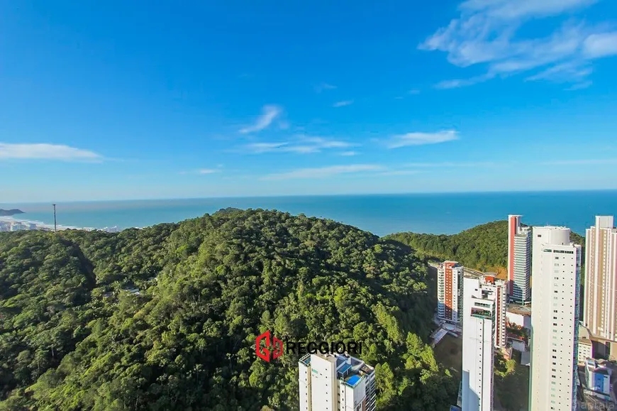 Foto 1 de Apartamento com 4 Quartos à venda, 267m² em Pioneiros, Balneário Camboriú