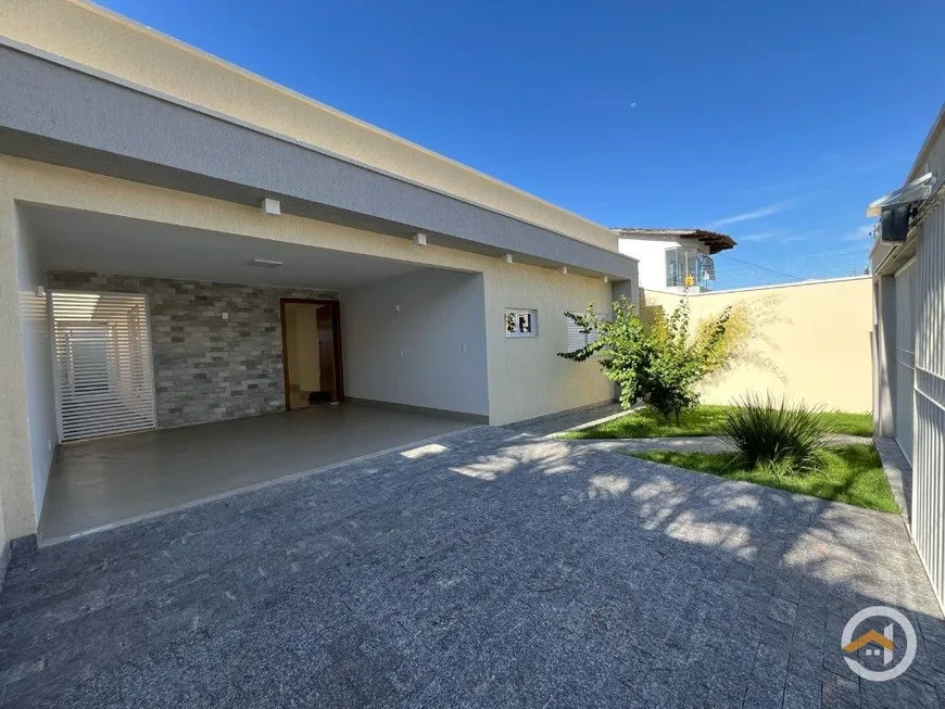 Foto 1 de Casa com 3 Quartos à venda, 246m² em Parque Anhangüera, Goiânia