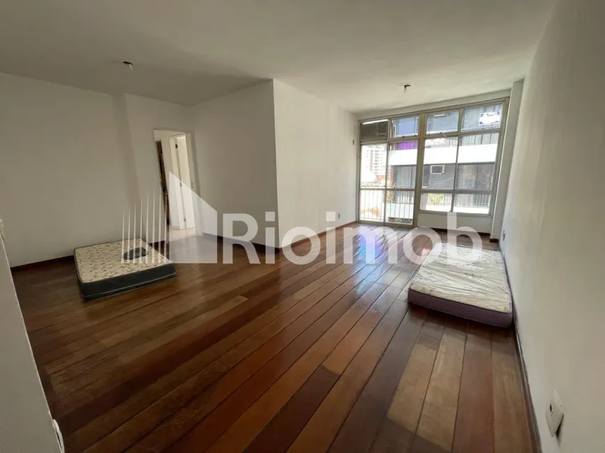 Foto 1 de Apartamento com 3 Quartos à venda, 130m² em Botafogo, Rio de Janeiro