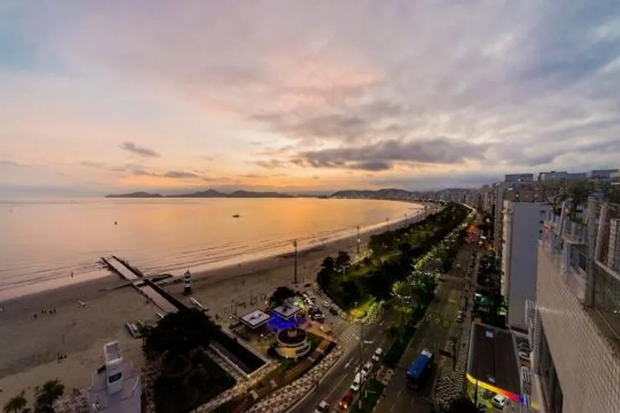 Foto 1 de Cobertura com 3 Quartos à venda, 369m² em Ponta da Praia, Santos