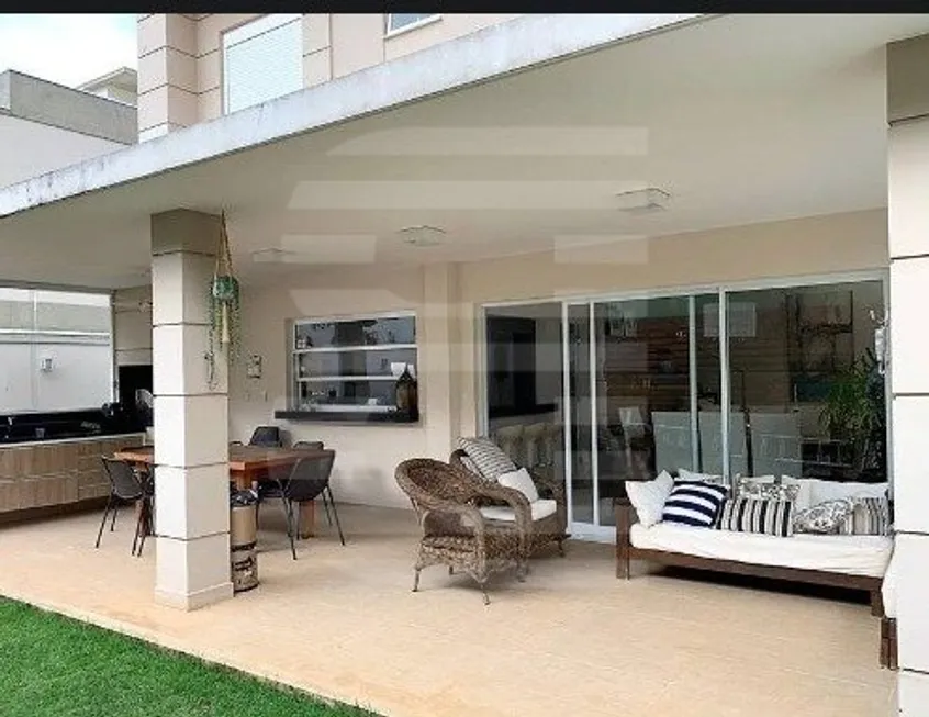 Foto 1 de Casa de Condomínio com 3 Quartos à venda, 215m² em Ville Sainte Helene, Campinas