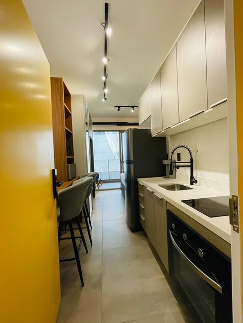 Foto 1 de Apartamento com 1 Quarto à venda, 24m² em Vila Madalena, São Paulo