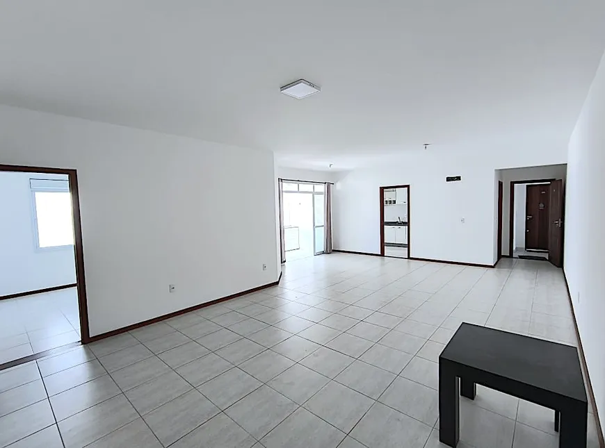 Foto 1 de Apartamento com 2 Quartos à venda, 142m² em Canto da Lagoa, Florianópolis