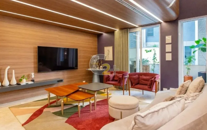 Foto 1 de Apartamento com 2 Quartos à venda, 136m² em Vila Nova Conceição, São Paulo