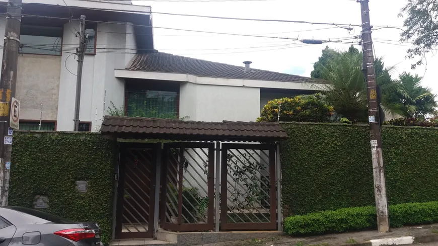 Foto 1 de Sobrado com 3 Quartos à venda, 315m² em Jardim Floresta, São Paulo