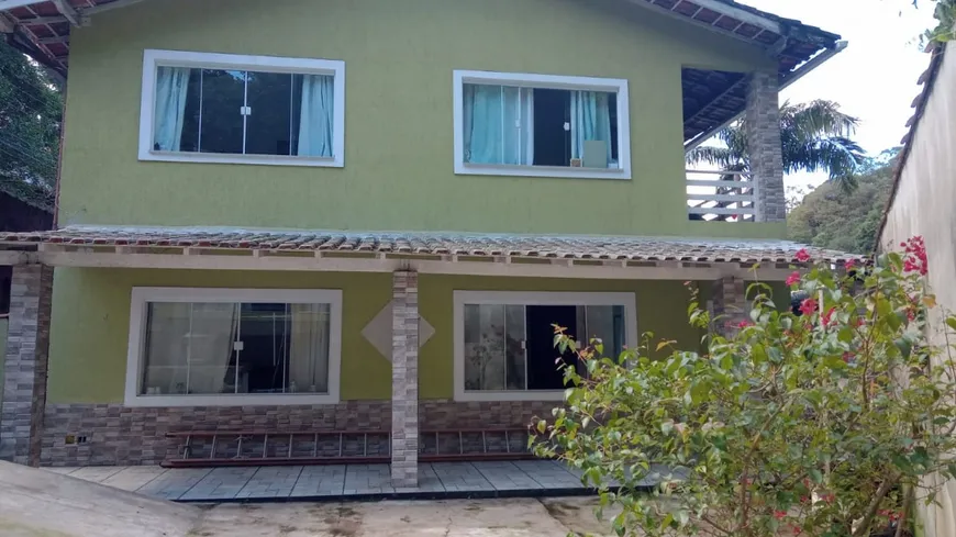 Foto 1 de Casa com 3 Quartos à venda, 246m² em Quitandinha, Petrópolis