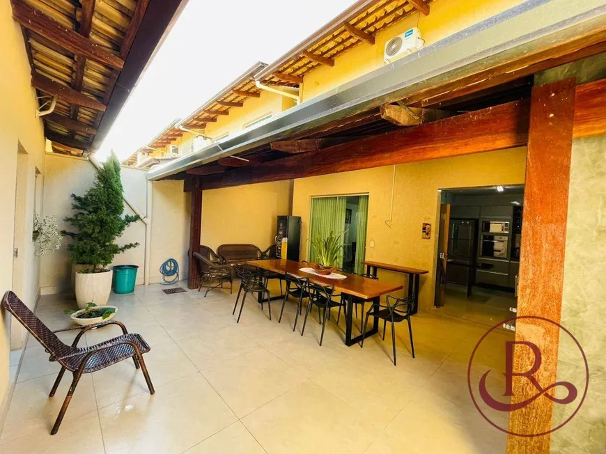 Foto 1 de Casa de Condomínio com 4 Quartos à venda, 194m² em Parque Anhangüera, Goiânia