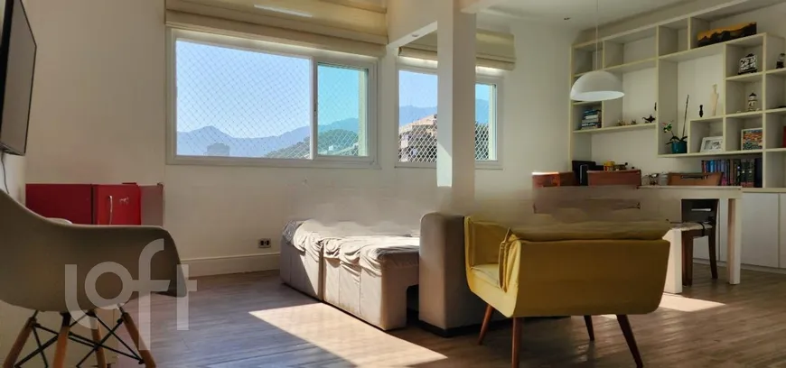 Foto 1 de Apartamento com 2 Quartos à venda, 72m² em Lagoa, Rio de Janeiro