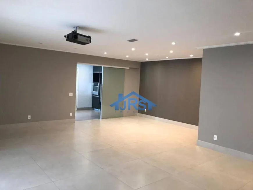 Foto 1 de Apartamento com 3 Quartos para alugar, 212m² em Tamboré, Santana de Parnaíba