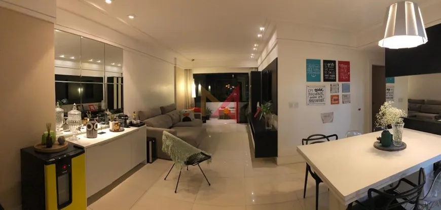 Foto 1 de Apartamento com 3 Quartos à venda, 150m² em Praia da Costa, Vila Velha