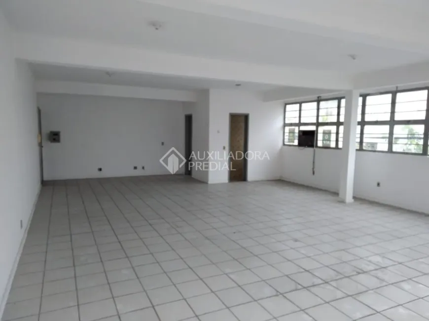 Foto 1 de Sala Comercial à venda, 86m² em Navegantes, Porto Alegre