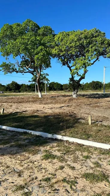 Foto 1 de Lote/Terreno com 1 Quarto à venda, 150m² em , Aquiraz