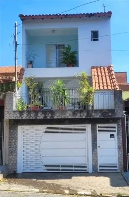 Foto 1 de Sobrado com 3 Quartos à venda, 200m² em Parque Capuava, Santo André