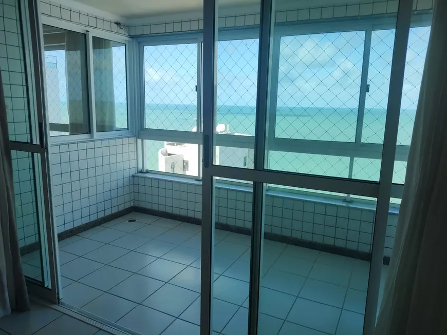 Foto 1 de Apartamento com 3 Quartos para alugar, 140m² em Boa Viagem, Recife