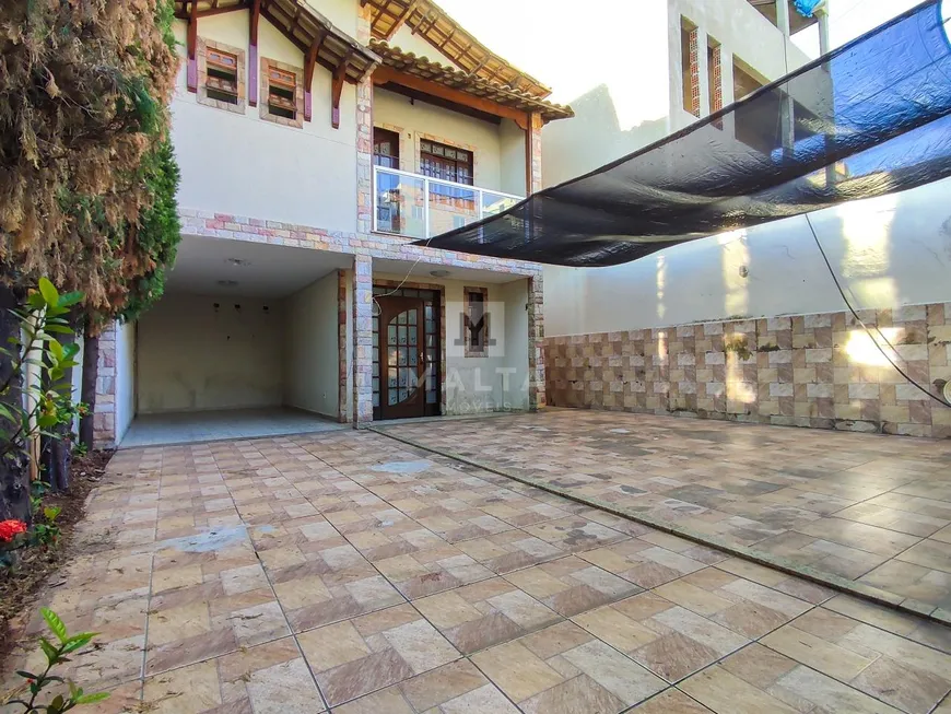 Foto 1 de Casa com 3 Quartos à venda, 160m² em Diamante, Belo Horizonte