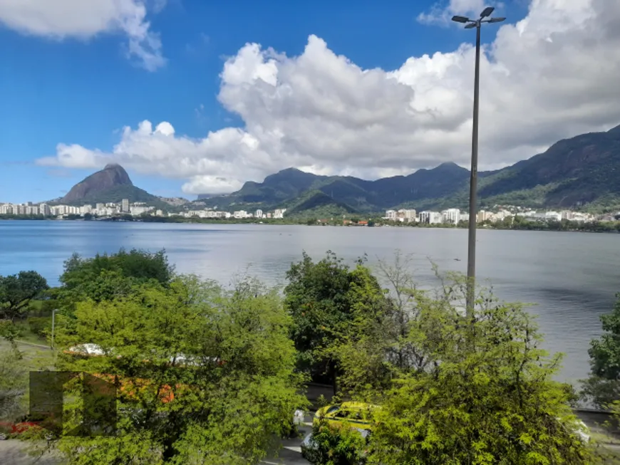 Foto 1 de Apartamento com 3 Quartos à venda, 153m² em Lagoa, Rio de Janeiro