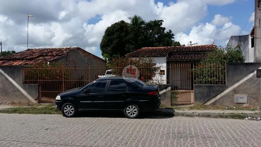 Foto 1 de Casa com 2 Quartos à venda, 80m² em 35º BI, Feira de Santana