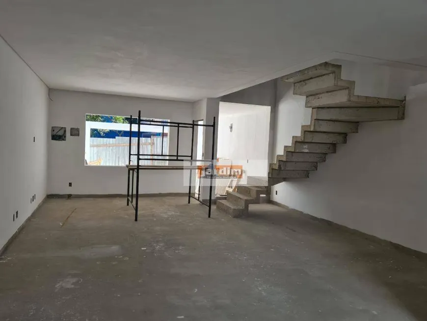 Foto 1 de Sobrado com 3 Quartos à venda, 220m² em Rudge Ramos, São Bernardo do Campo