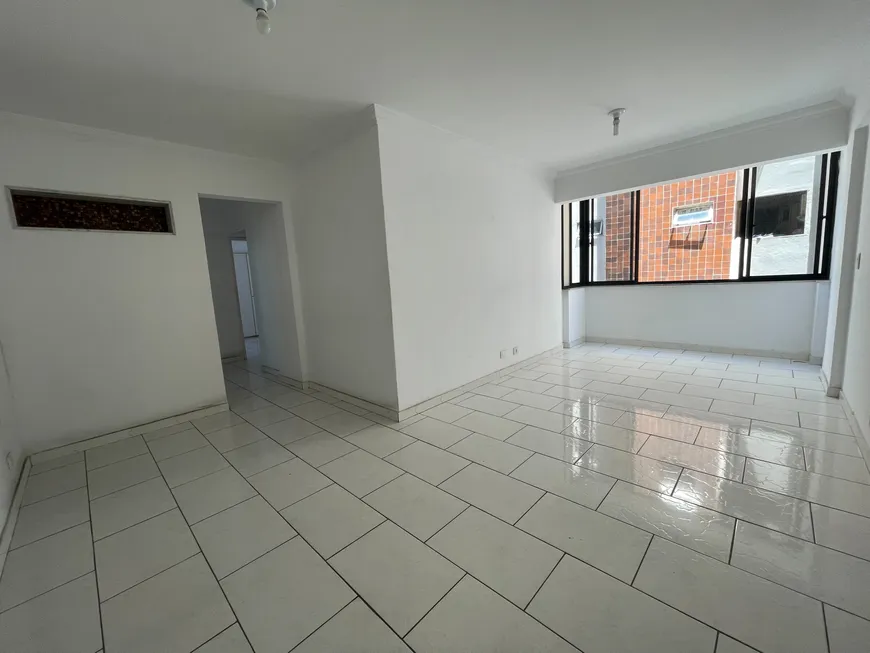 Foto 1 de Apartamento com 2 Quartos para alugar, 80m² em Pina, Recife