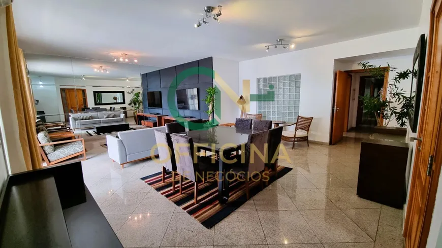 Foto 1 de Apartamento com 4 Quartos para alugar, 210m² em Gonzaga, Santos