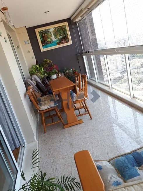 Foto 1 de Apartamento com 3 Quartos à venda, 125m² em Vila Mariana, São Paulo