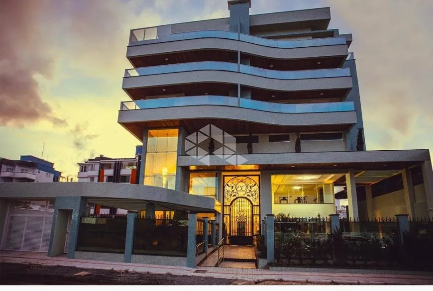Foto 1 de Apartamento com 3 Quartos à venda, 164m² em Mariscal, Bombinhas