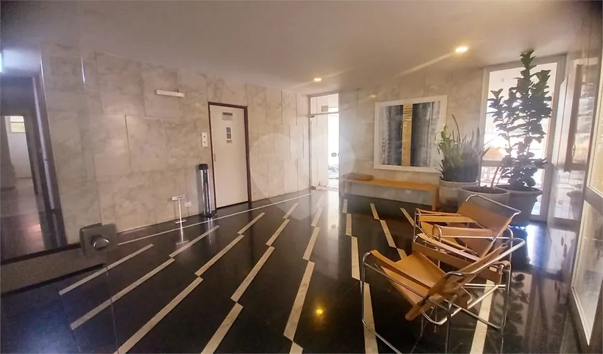 Foto 1 de Apartamento com 3 Quartos à venda, 168m² em Itaim Bibi, São Paulo