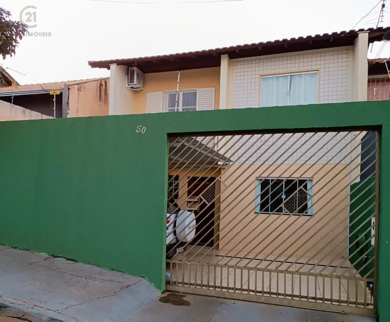 Foto 1 de Casa com 3 Quartos à venda, 124m² em Jardim Novo Sabará, Londrina