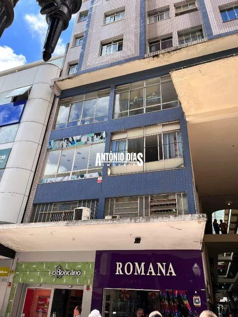 Foto 1 de Ponto Comercial para alugar, 35m² em Centro, Juiz de Fora