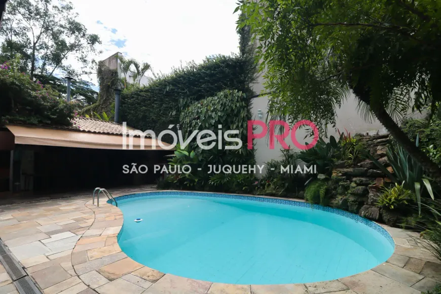 Foto 1 de Casa com 4 Quartos à venda, 337m² em Jardim Marajoara, São Paulo