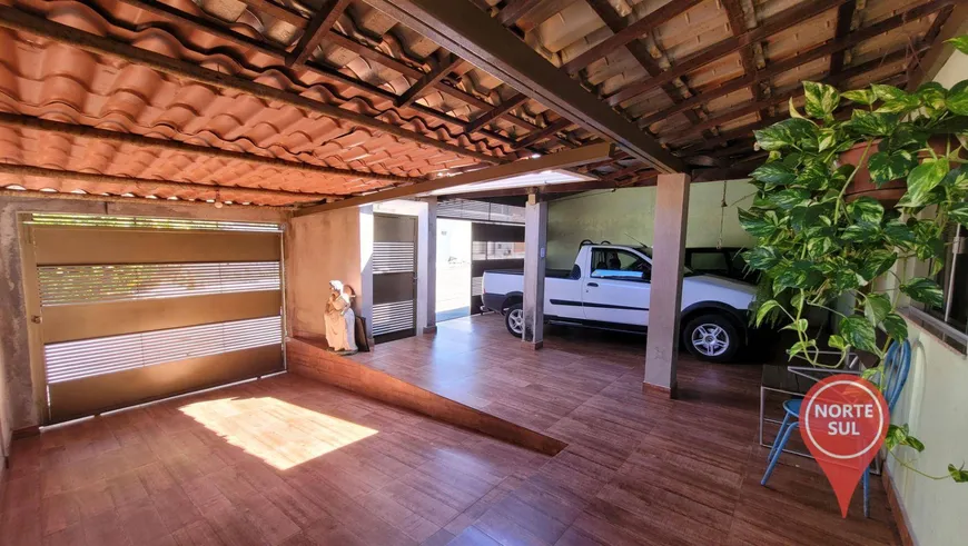 Foto 1 de Casa com 6 Quartos à venda, 390m² em São Conrado, Brumadinho