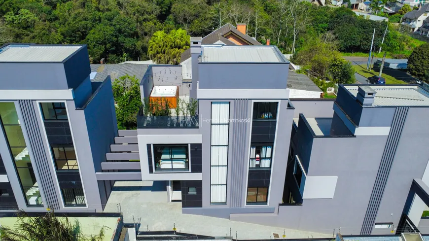 Foto 1 de Casa com 3 Quartos à venda, 179m² em São Lourenço, Curitiba