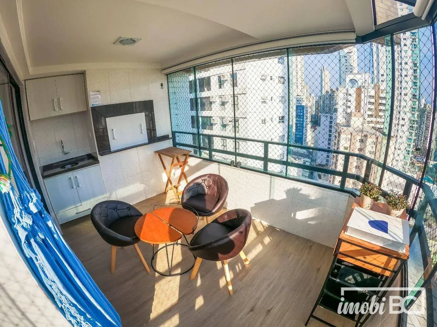 Foto 1 de Apartamento com 3 Quartos à venda, 100m² em Centro, Balneário Camboriú
