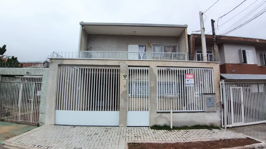 Foto 1 de Sobrado com 3 Quartos à venda, 170m² em Sitio Cercado, Curitiba