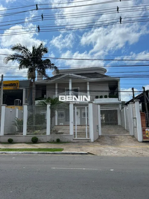 Foto 1 de Sobrado com 4 Quartos para alugar, 258m² em Marechal Rondon, Canoas