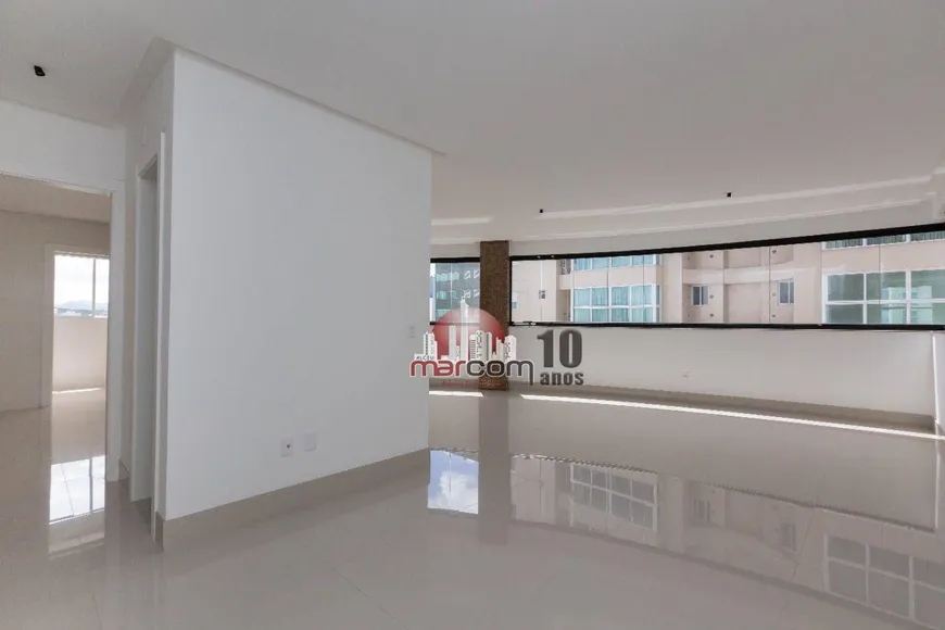 Foto 1 de Apartamento com 4 Quartos à venda, 150m² em Quadra Mar, Balneário Camboriú
