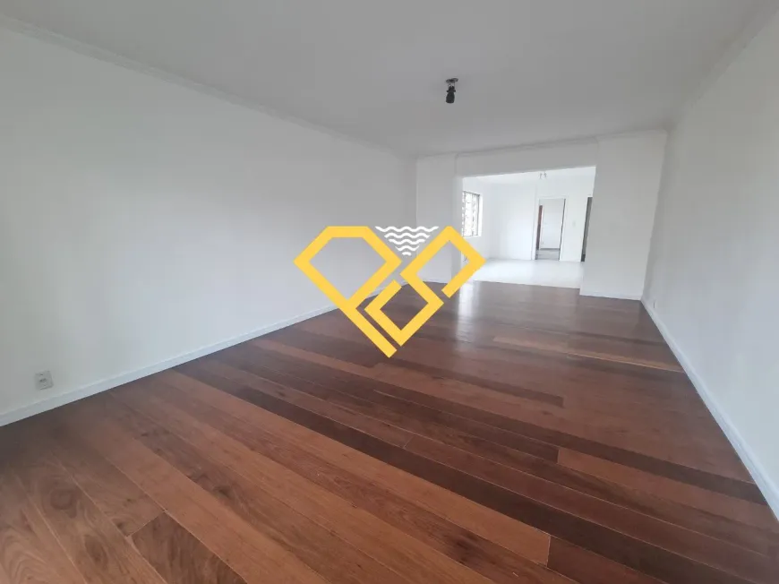 Foto 1 de Apartamento com 3 Quartos à venda, 163m² em Gonzaga, Santos