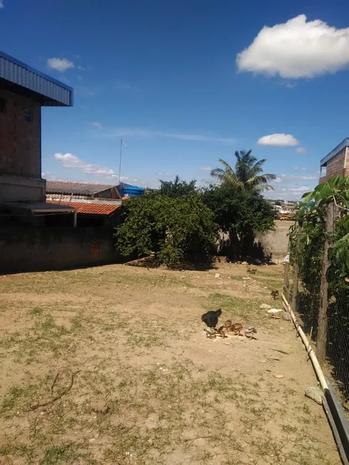 Foto 1 de Lote/Terreno à venda, 360m² em Jardim Laguna, Contagem