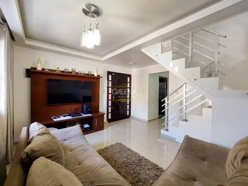 Foto 1 de Casa com 2 Quartos à venda, 92m² em Costa E Silva, Joinville