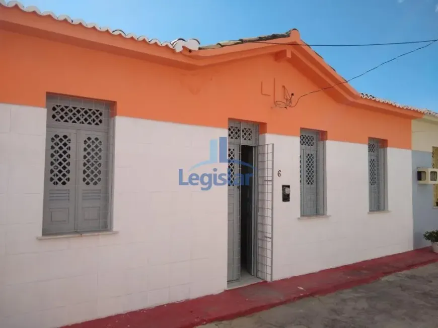 Foto 1 de Casa com 2 Quartos à venda, 62m² em Centro, Aracaju