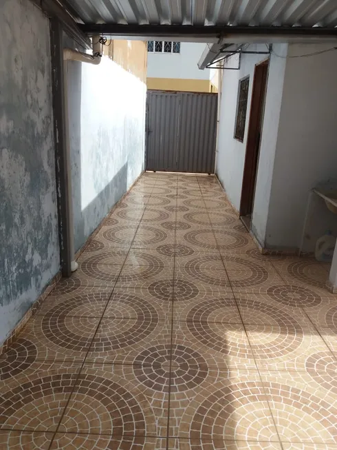 Foto 1 de Casa com 2 Quartos à venda, 100m² em Bom Pastor, Ubá