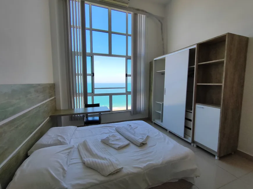 Foto 1 de Apartamento com 1 Quarto à venda, 29m² em Praia Campista, Macaé