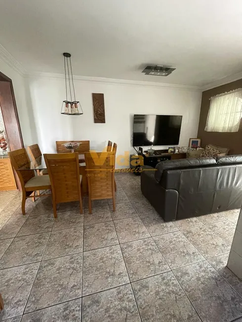 Foto 1 de Casa com 2 Quartos à venda, 190m² em Quitaúna, Osasco