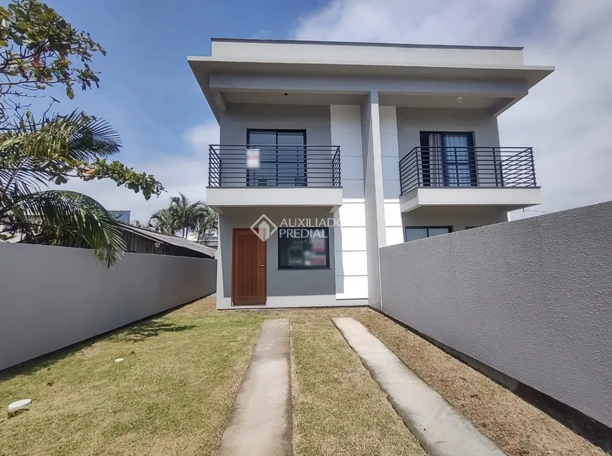 Foto 1 de Sobrado com 3 Quartos à venda, 130m² em Balneario Ponta Do Papagaio Ens Brito, Palhoça