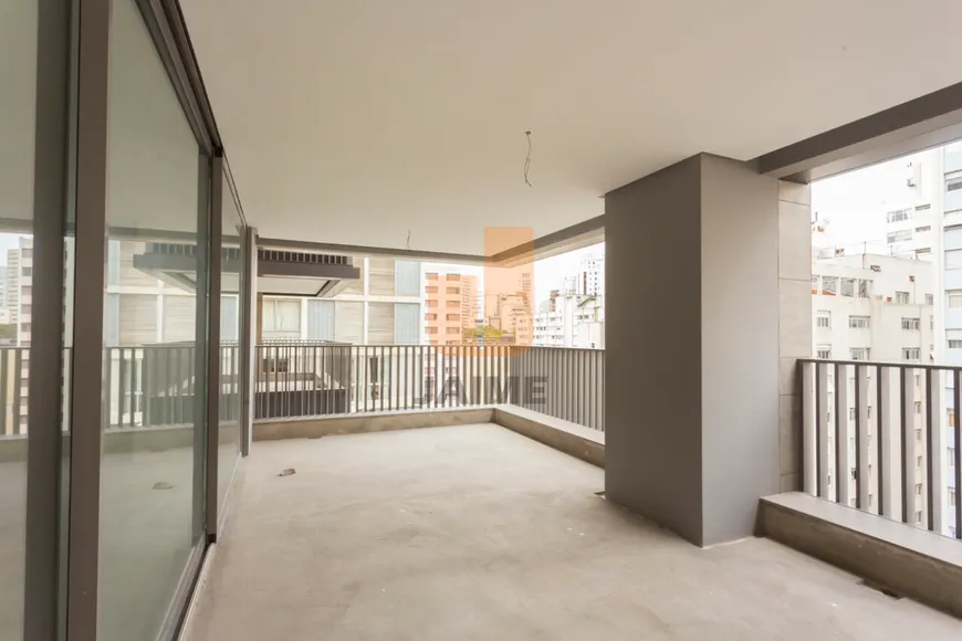 Foto 1 de Apartamento com 4 Quartos à venda, 478m² em Higienópolis, São Paulo