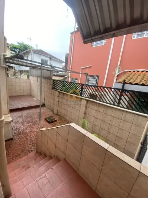 Foto 1 de Sobrado com 3 Quartos à venda, 155m² em Vila Matias, Santos