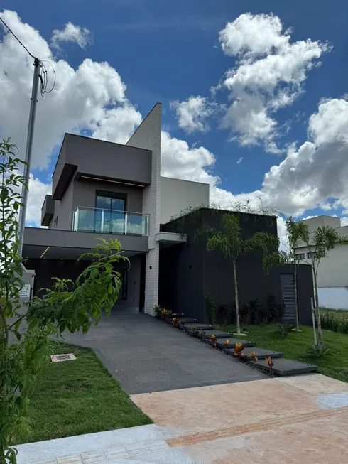 Foto 1 de Casa de Condomínio com 4 Quartos à venda, 252m² em Terras Alpha Residencial 1, Senador Canedo